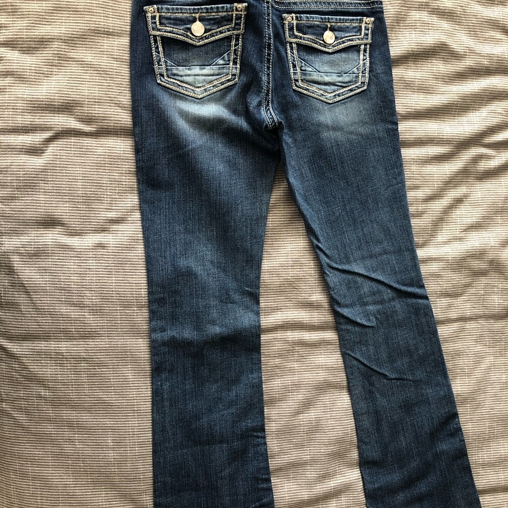 Buckle Jeans